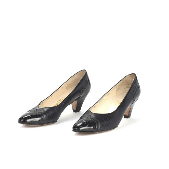 VTG Salvadore Ferragamo Wing Tip Snake Skin Inlay Pump Florence Italy Size 6.5 - Picture 2 of 6